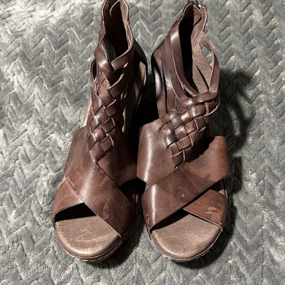 Antelope Dark Brown Women's Sandals